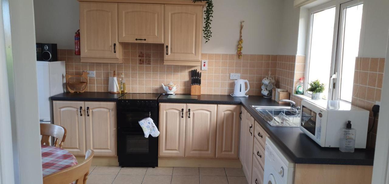 Granny Dens Villa Donegal Town Ngoại thất bức ảnh